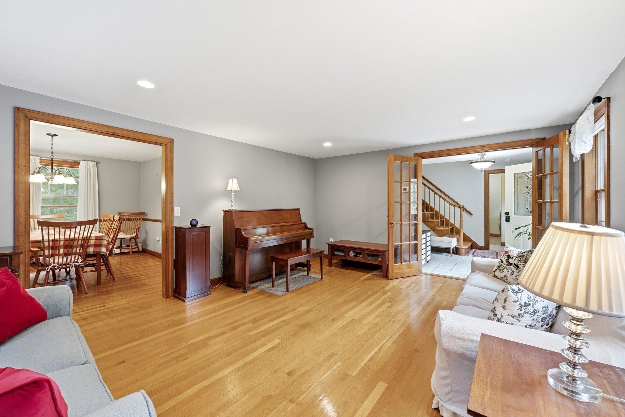 14 Nottingham Cir Property Photo 5