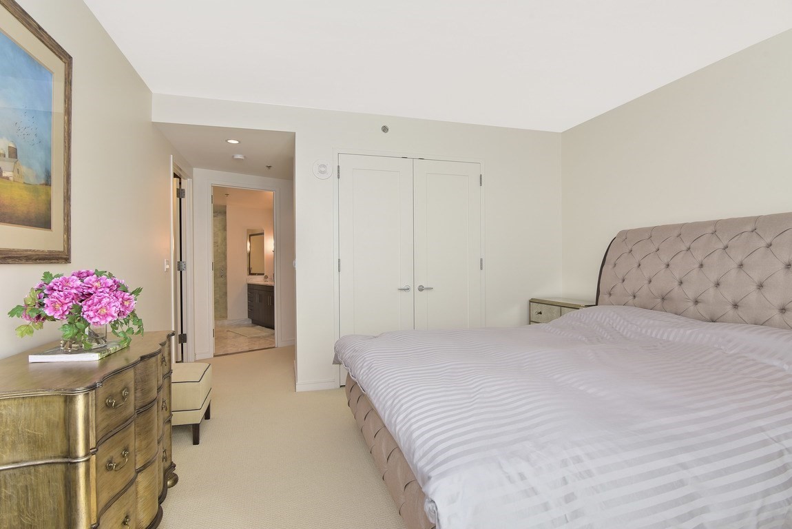 580 Washington # 902 Property Photo 10