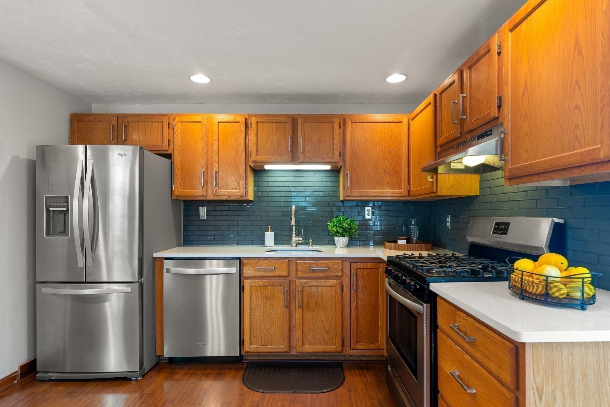 50 Emory St Property Photo 1