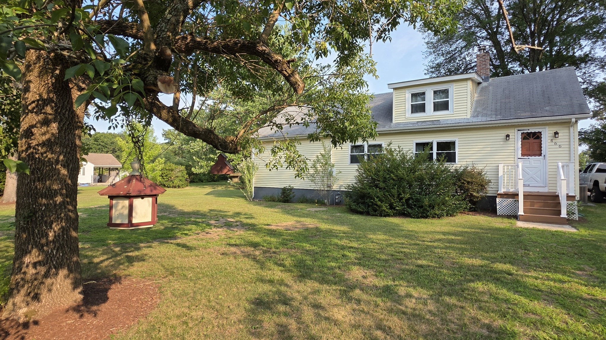 466 Highland Property Photo 2
