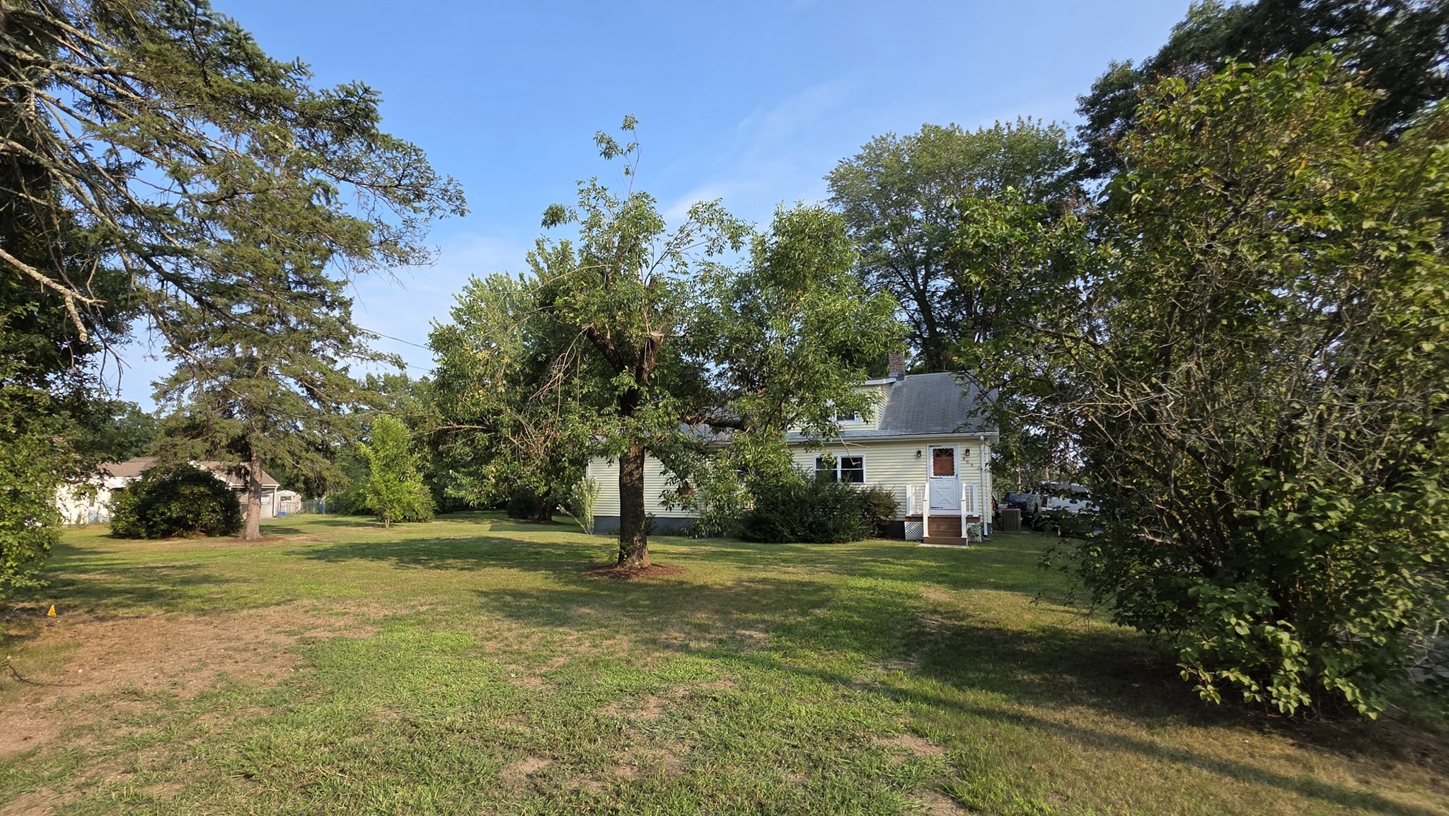 466 Highland Property Photo 3