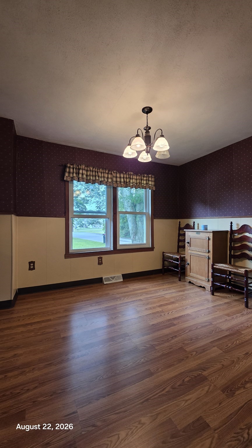 466 Highland Property Photo 7