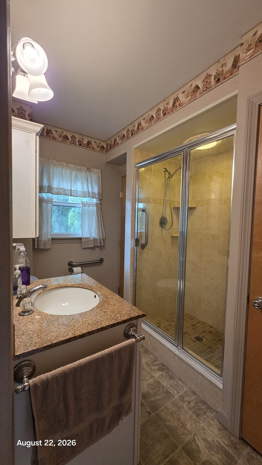 466 Highland Property Photo 14