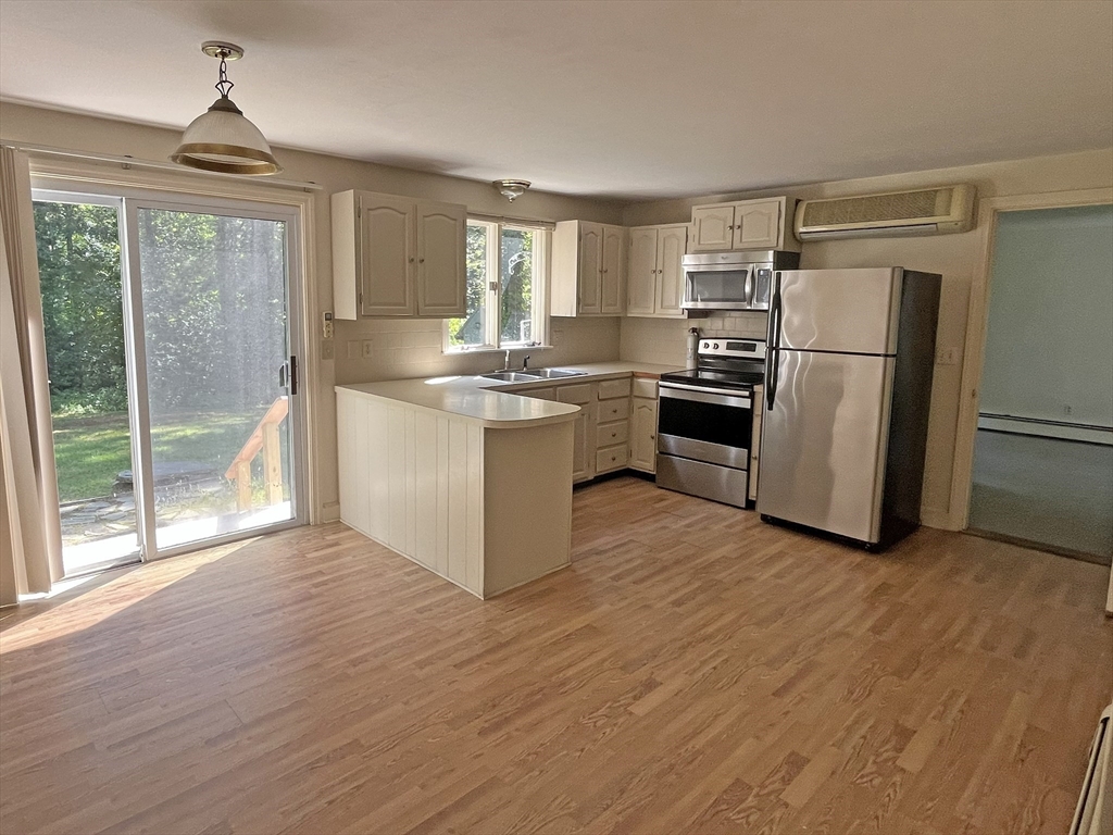 7 Tupola Ln Property Photo 4