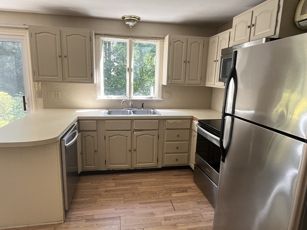 7 Tupola Ln Property Photo 5