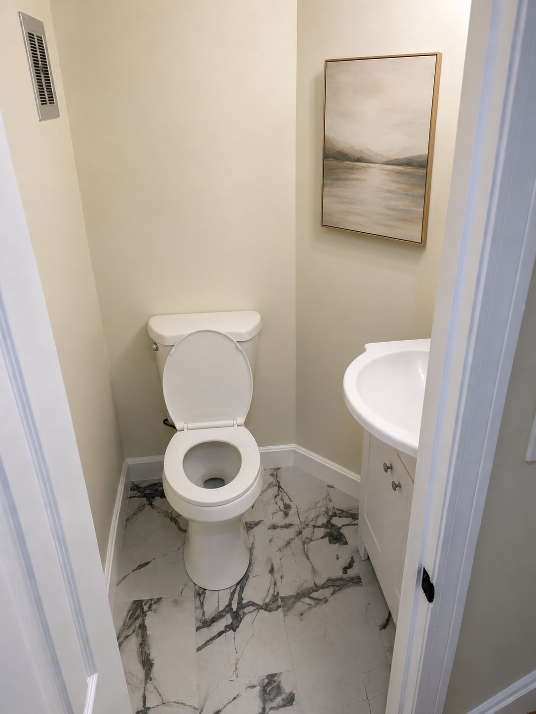 24-26 Silvia Ct # 26 Property Photo 4