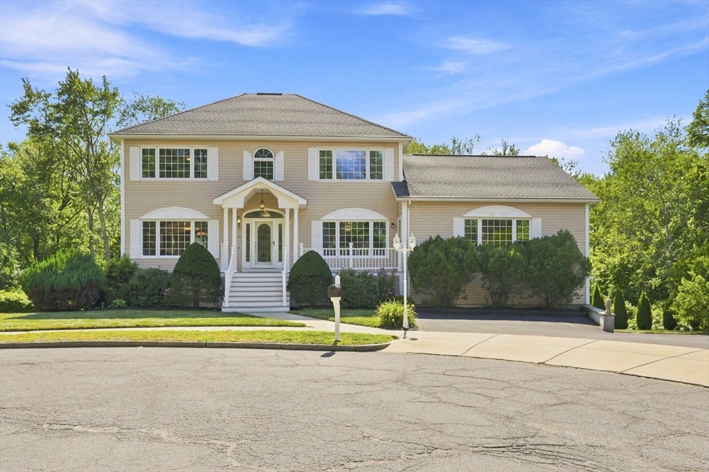9 Sullivan Cir