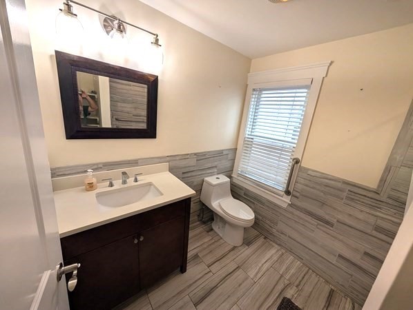 21 Bailey St # 1 Property Photo 17