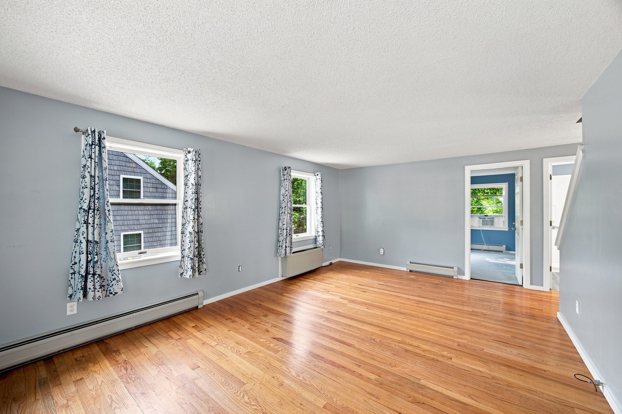 76 Laurel St # A Property Photo 11