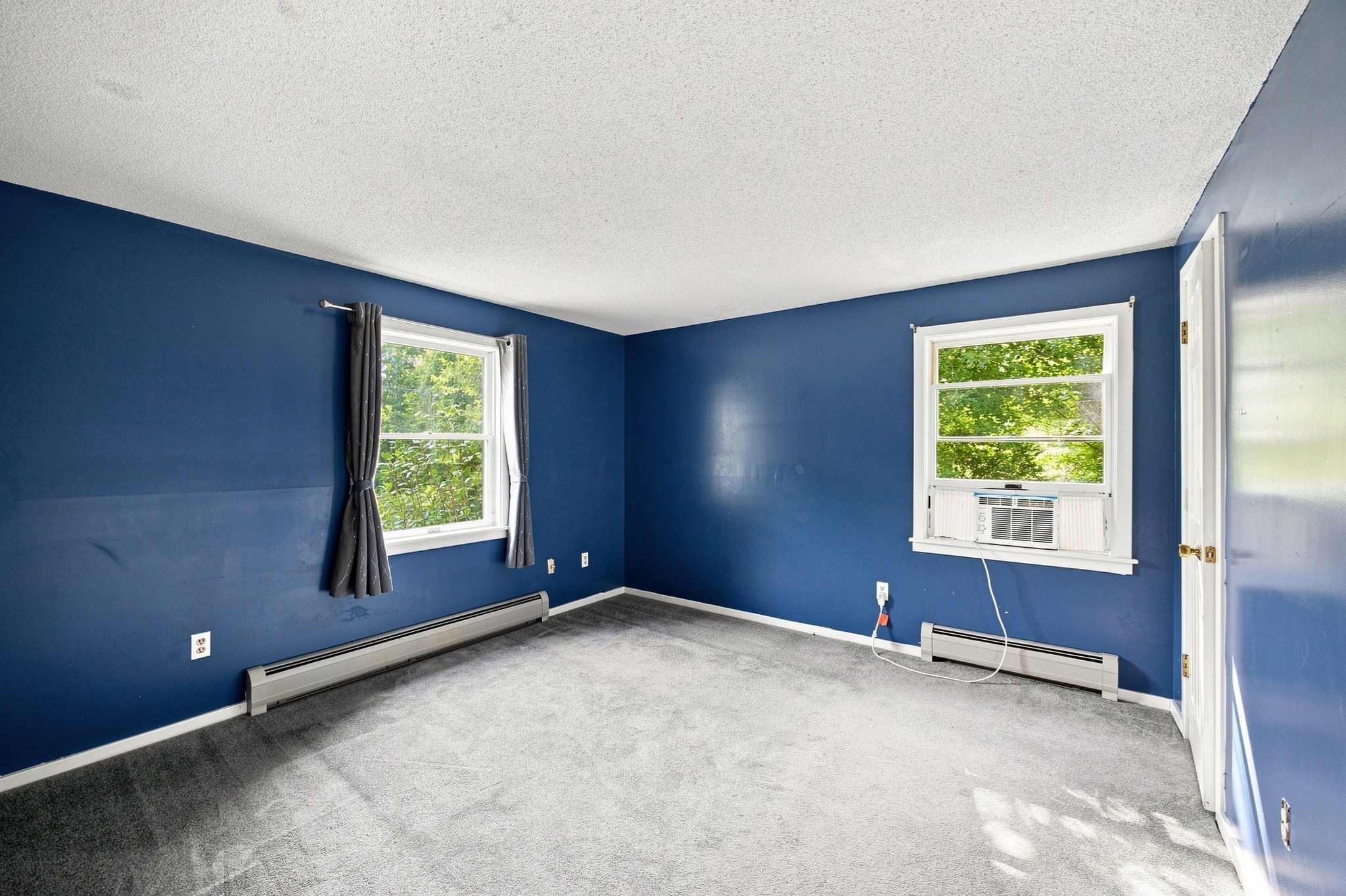 76 Laurel St # A Property Photo 14