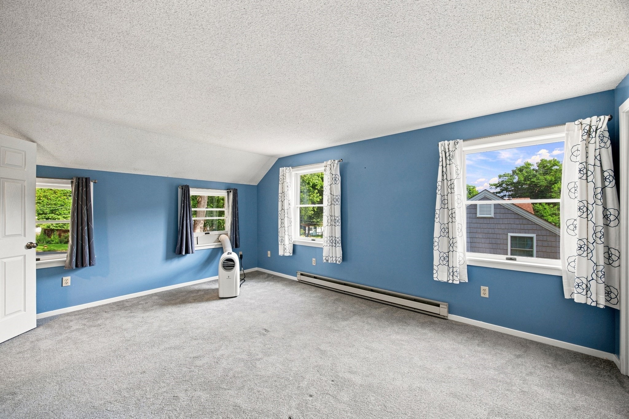 76 Laurel St # A Property Photo 20