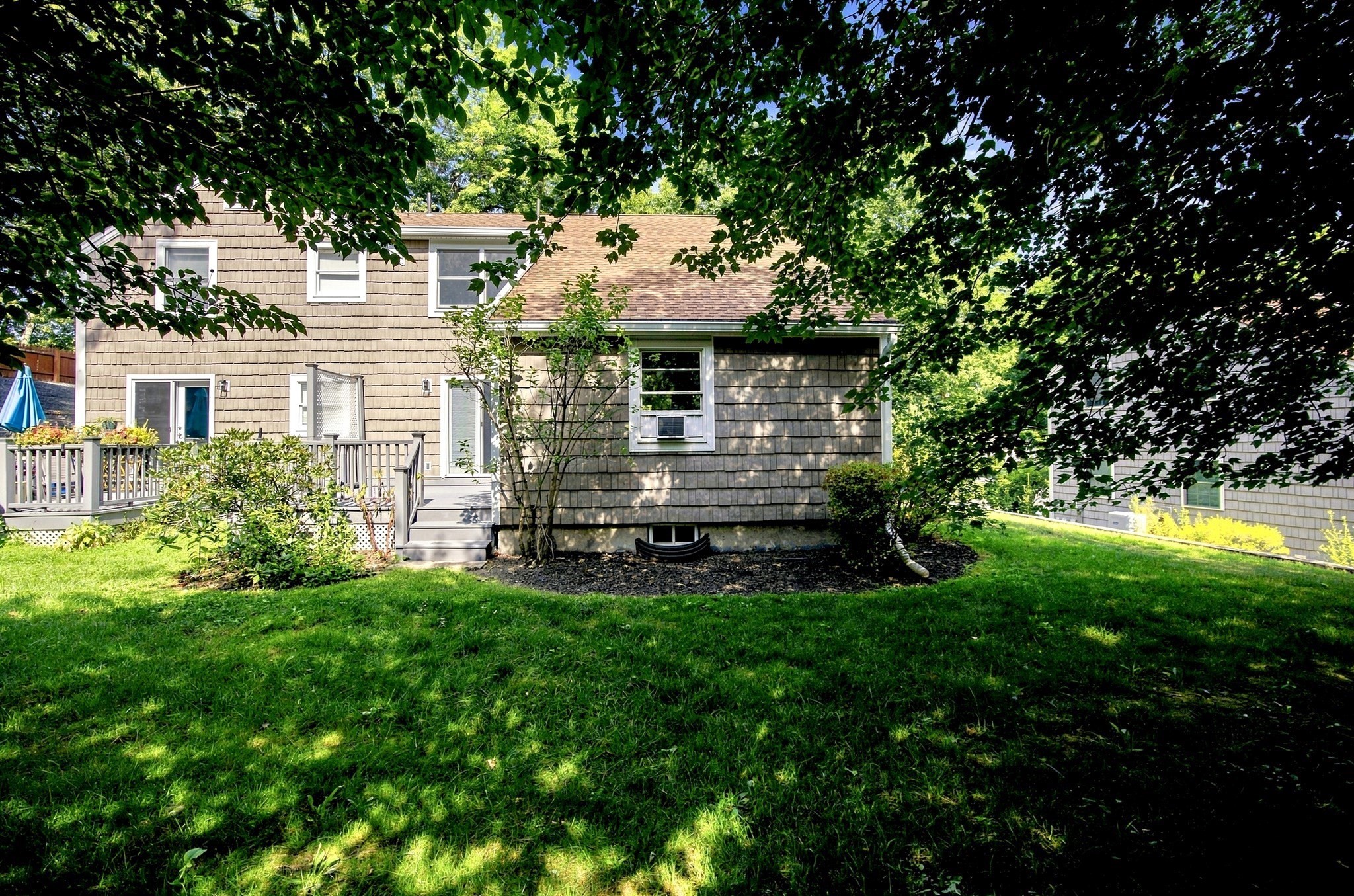 76 Laurel St # A Property Photo 29