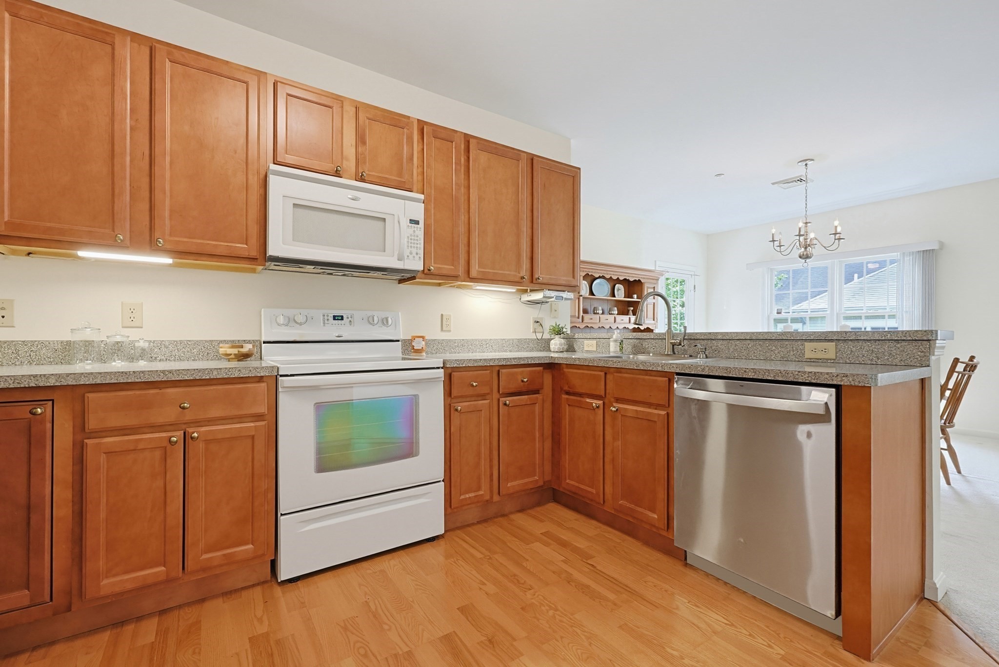 631 East St # J204 Property Photo 12