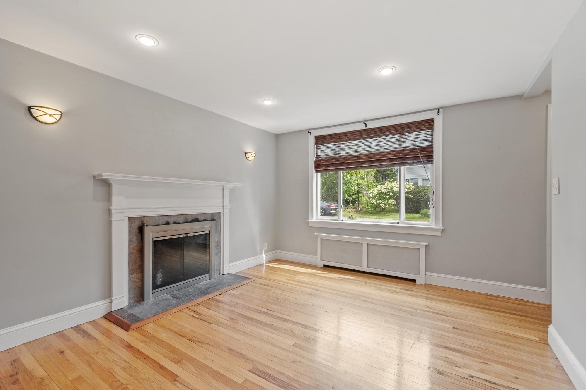 11 Magnolia St Property Photo 3