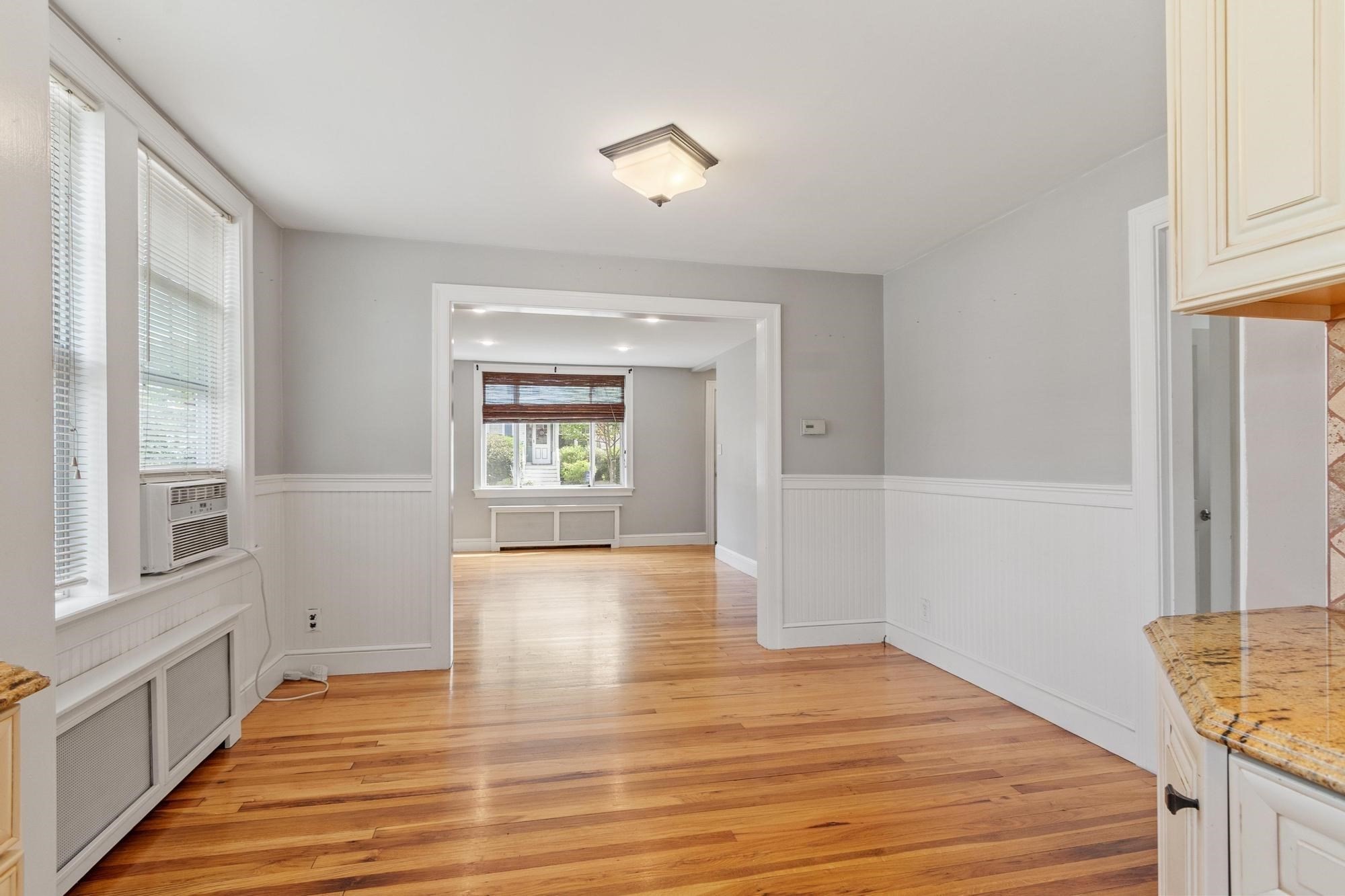 11 Magnolia St Property Photo 6