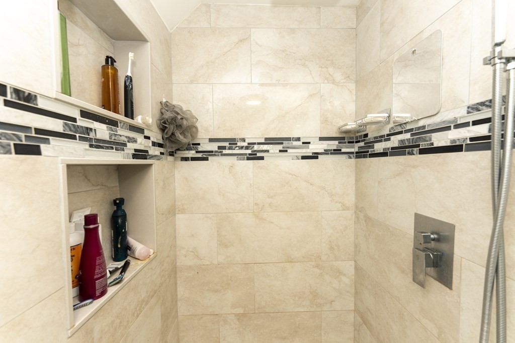 28 Waite St # 28 Property Photo 14