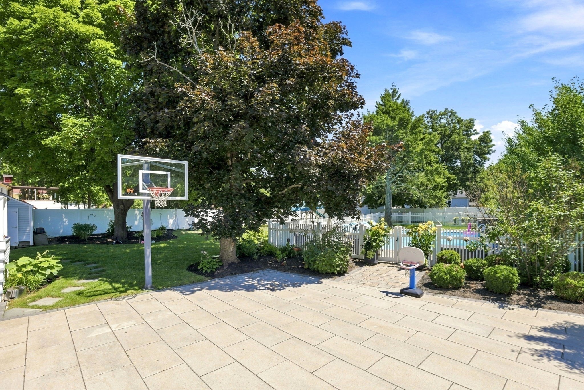 214 Rogers Drive Property Photo 3