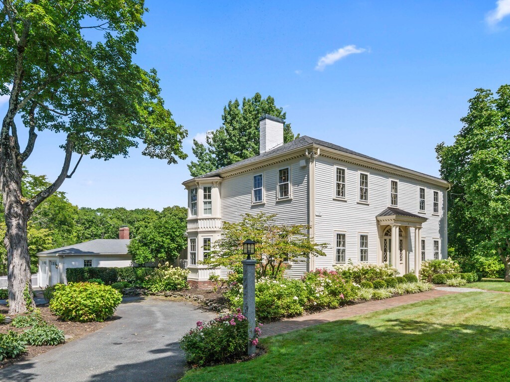 8 Washington Street Property Photo 1