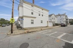 341 Osborn St Property Photo 2