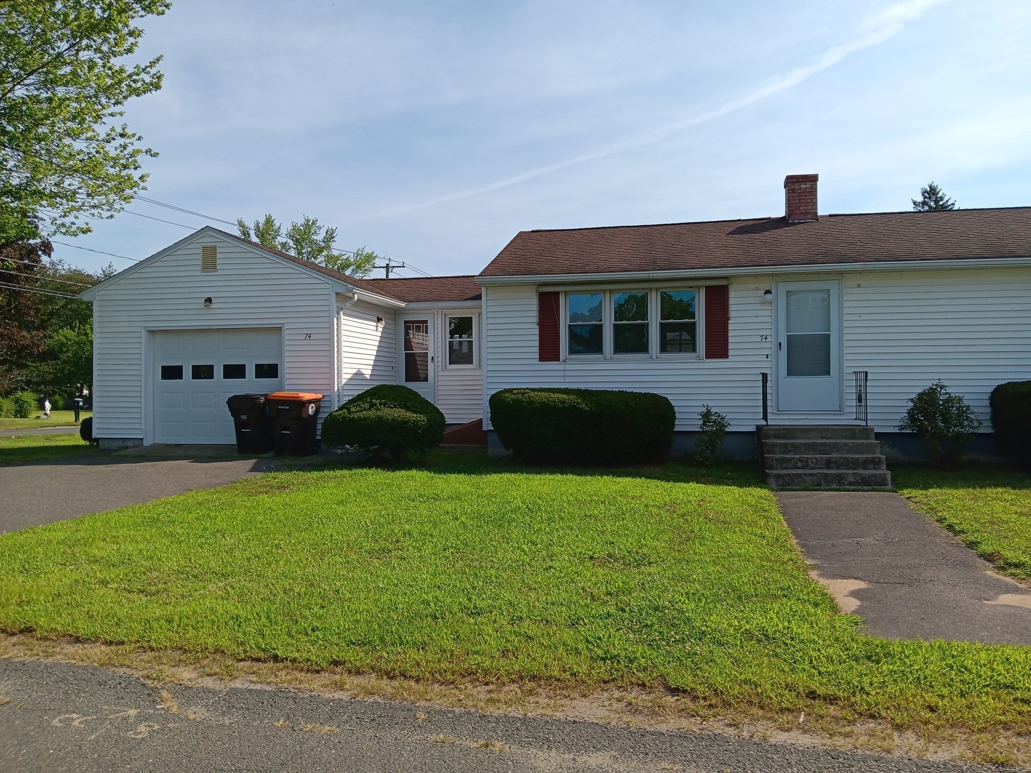 74 Taft Street Property Photo 2