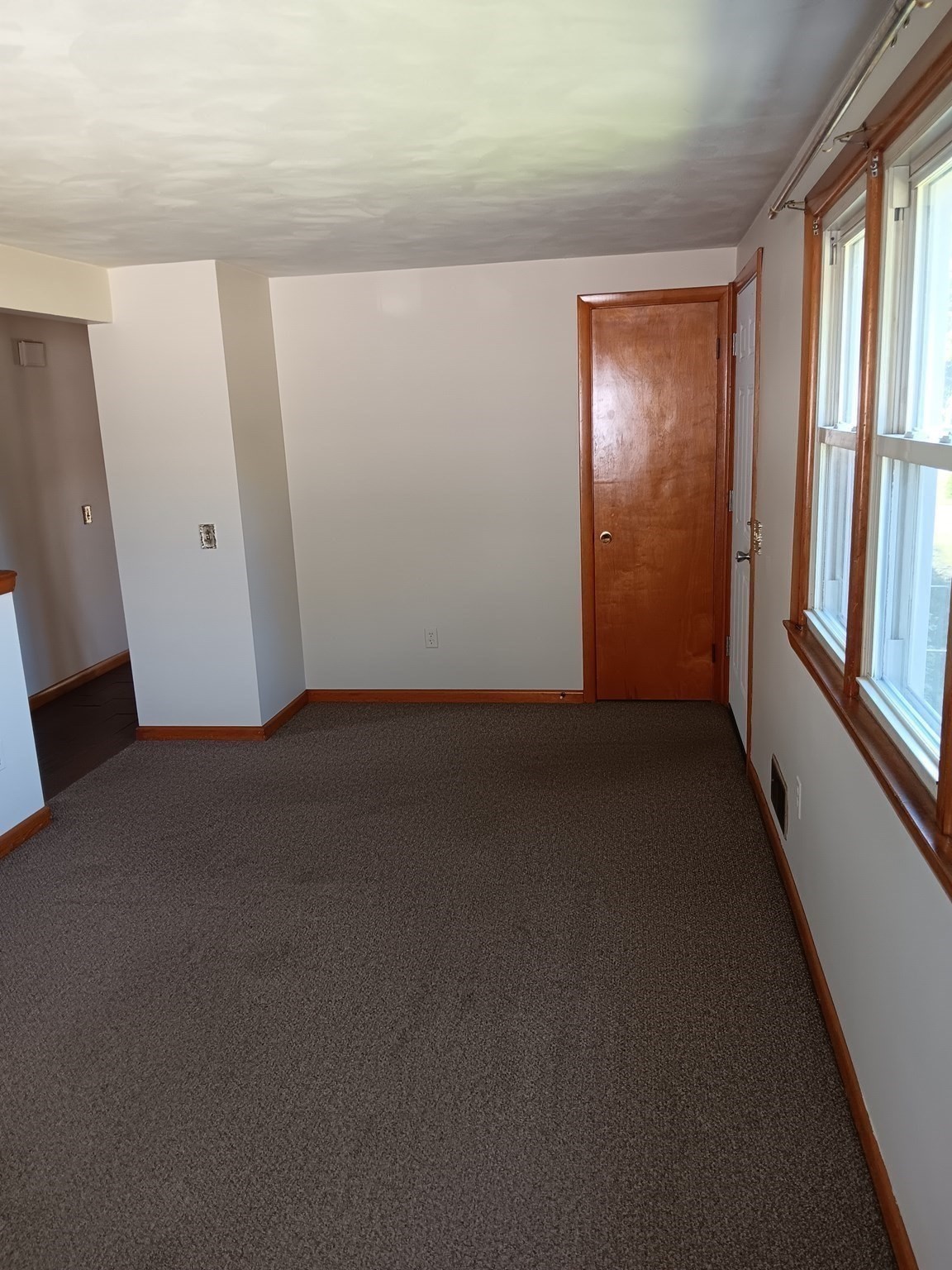 74 Taft Street Property Photo 6