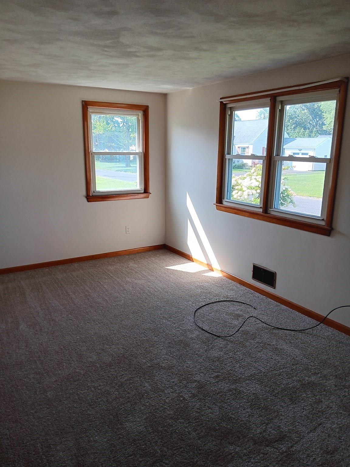 74 Taft Street Property Photo 7