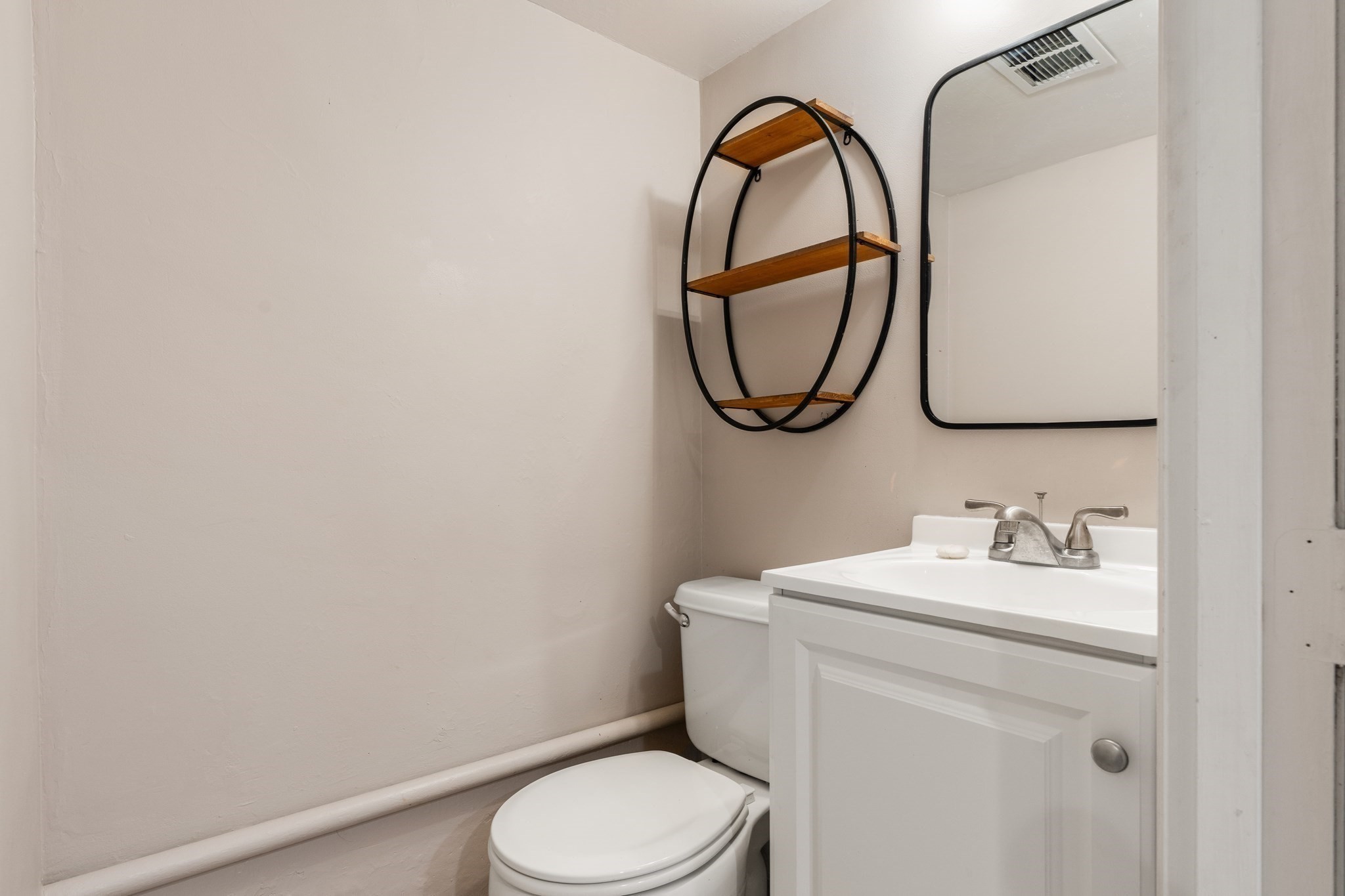 956 Belmont # 956 Property Photo 12