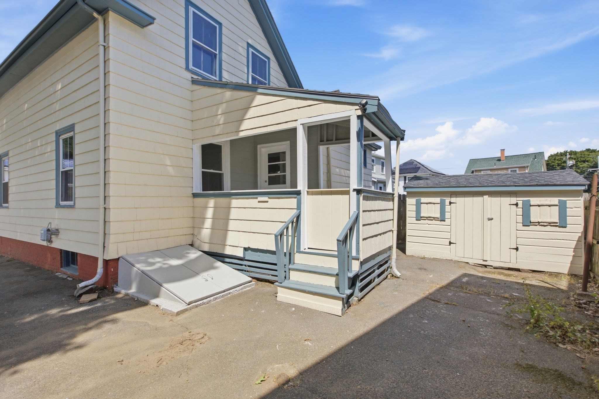 18 Lambert Ave Property Photo 11