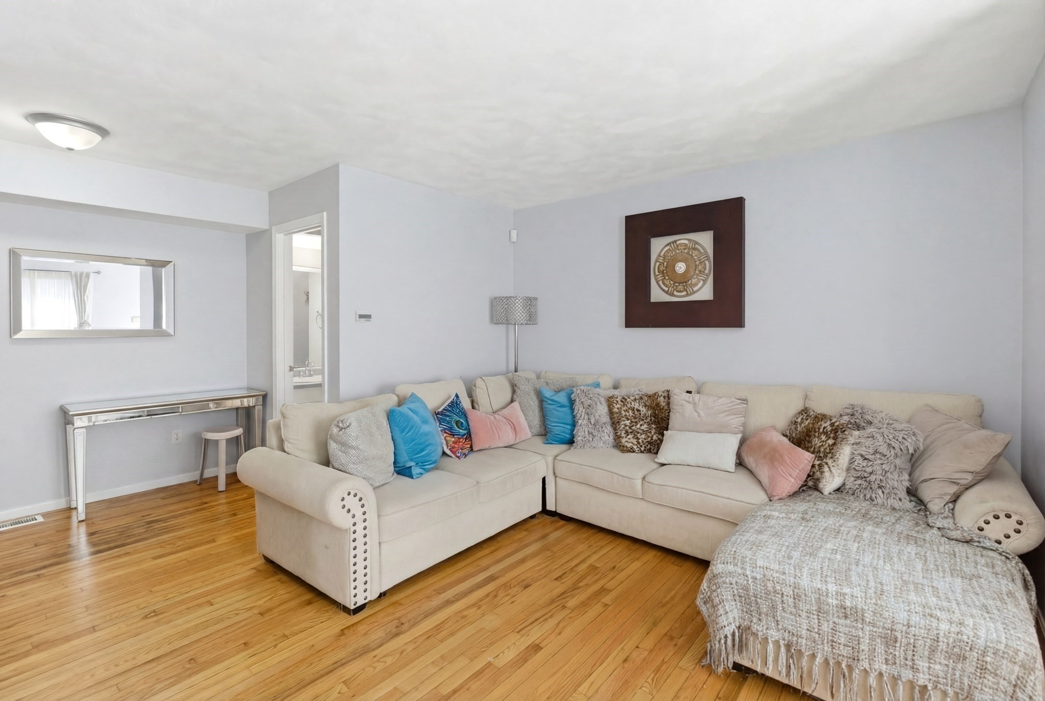 112 Lowell St # 11 Property Photo 4