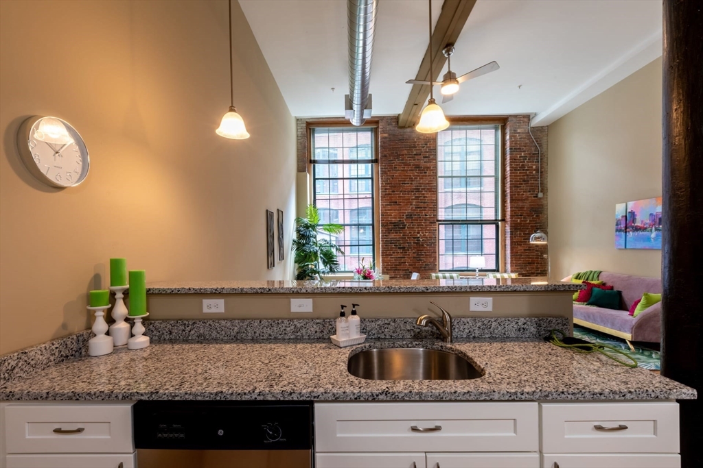 300 Canal Street # 504 Property Photo 10