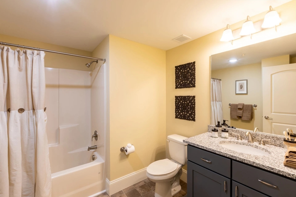 300 Canal Street # 504 Property Photo 11