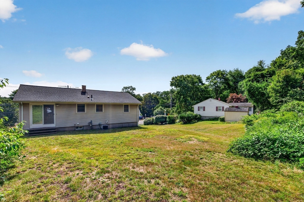 97 Allen Rd Property Photo 6