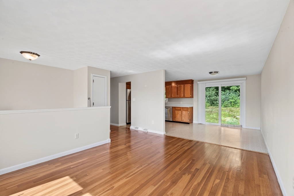 97 Allen Rd Property Photo 11