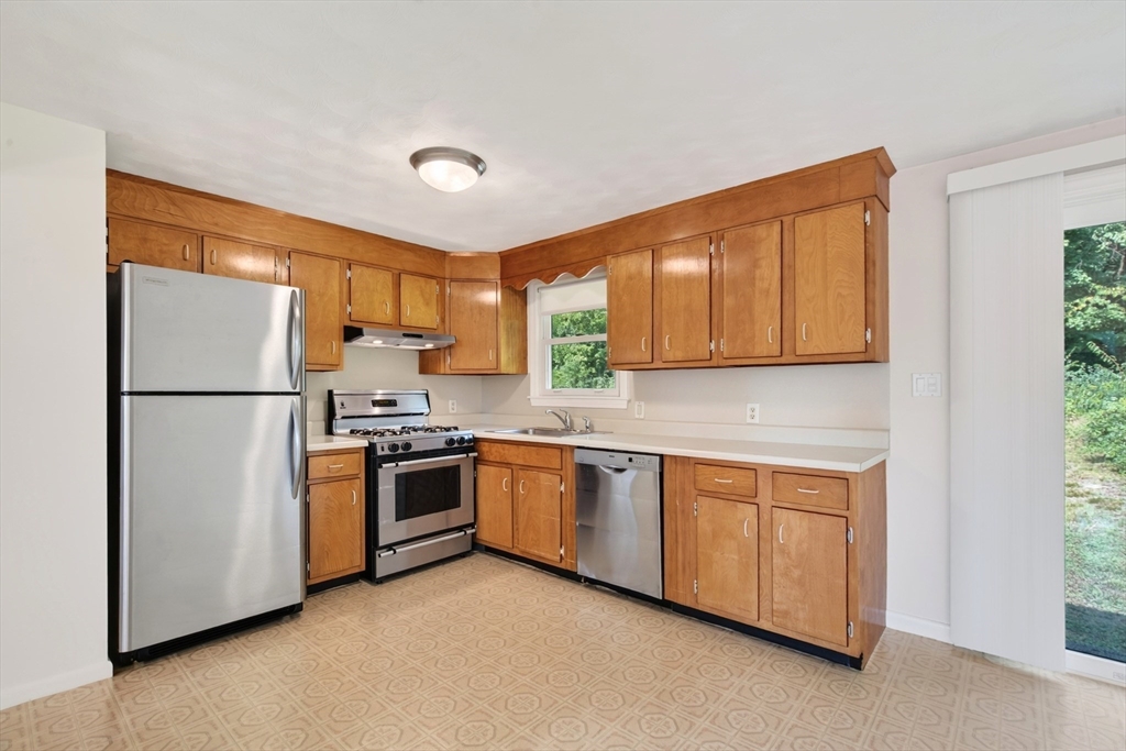 97 Allen Rd Property Photo 13