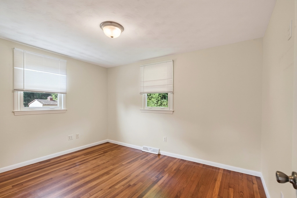 97 Allen Rd Property Photo 17