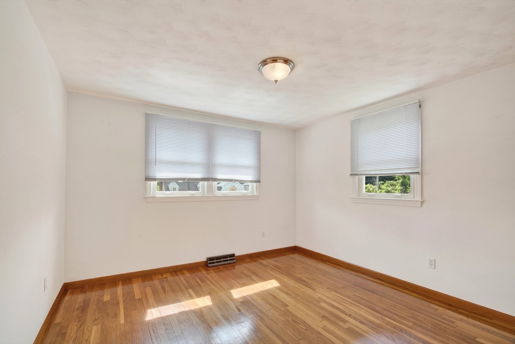 97 Allen Rd Property Photo 19