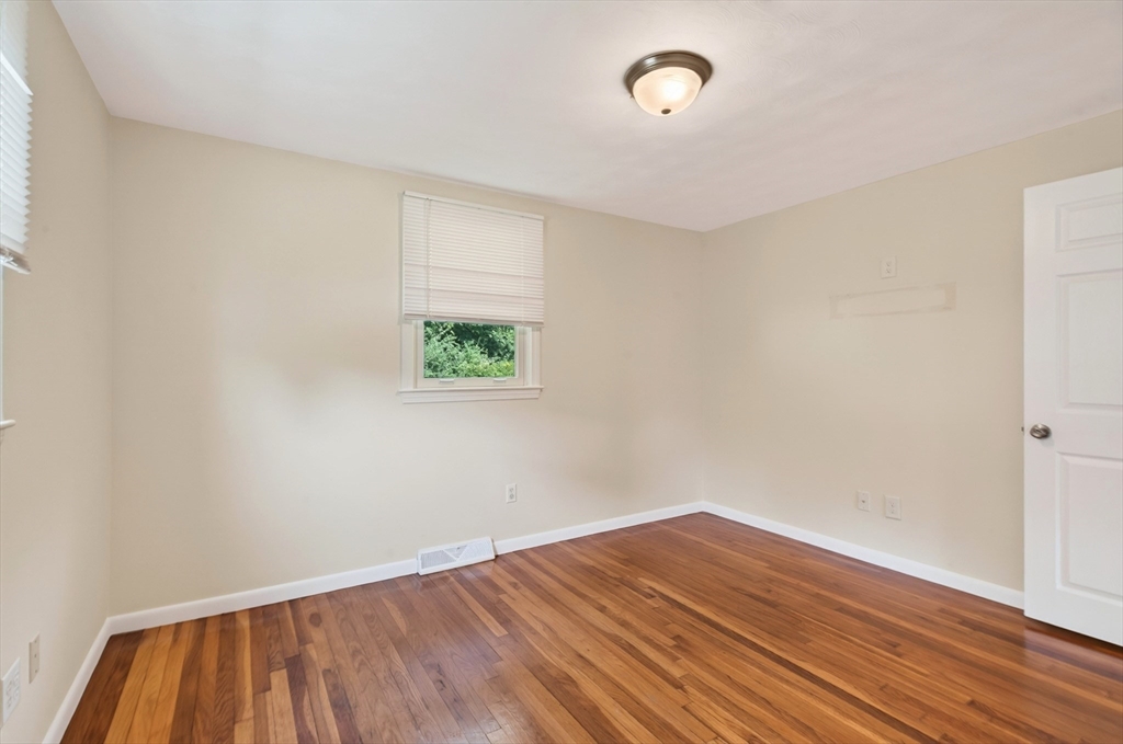 97 Allen Rd Property Photo 22
