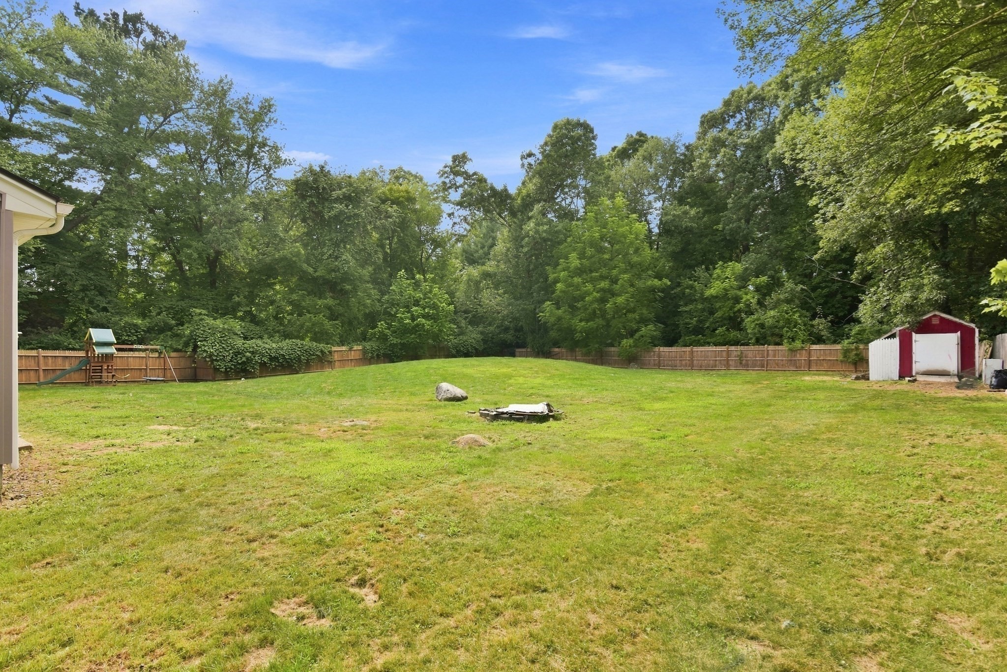 160 E Main Street Property Photo 34