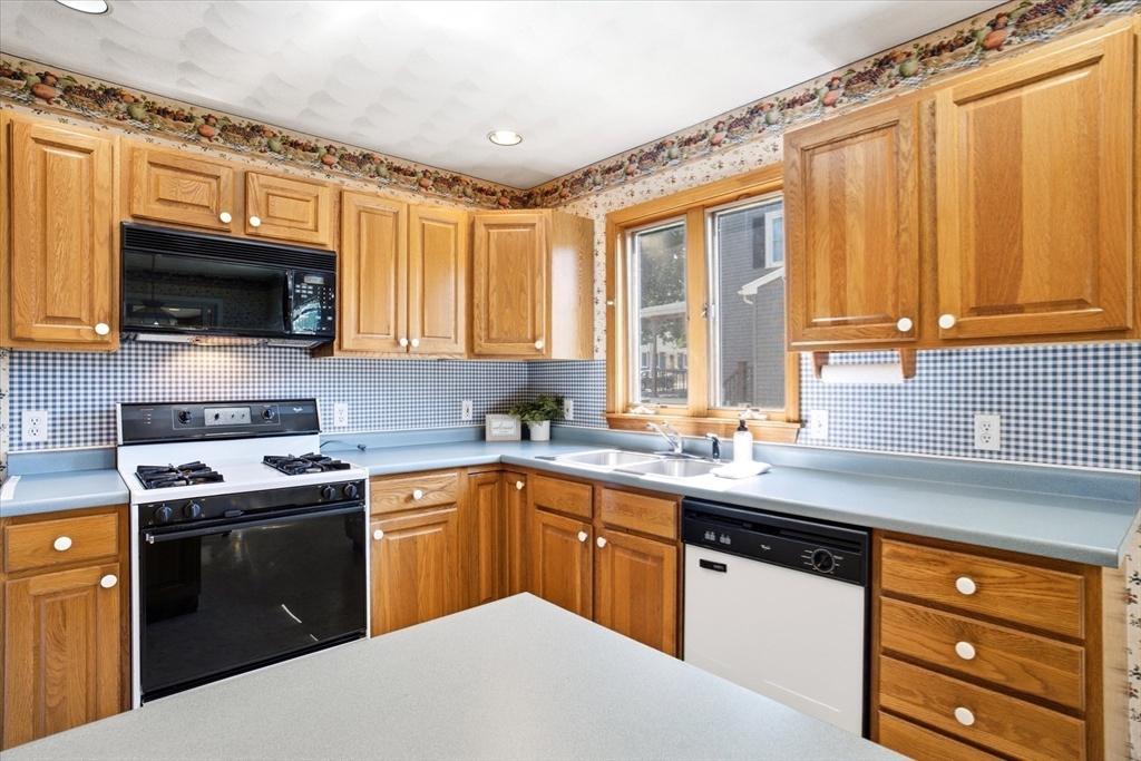 12 Northfield Property Photo 13