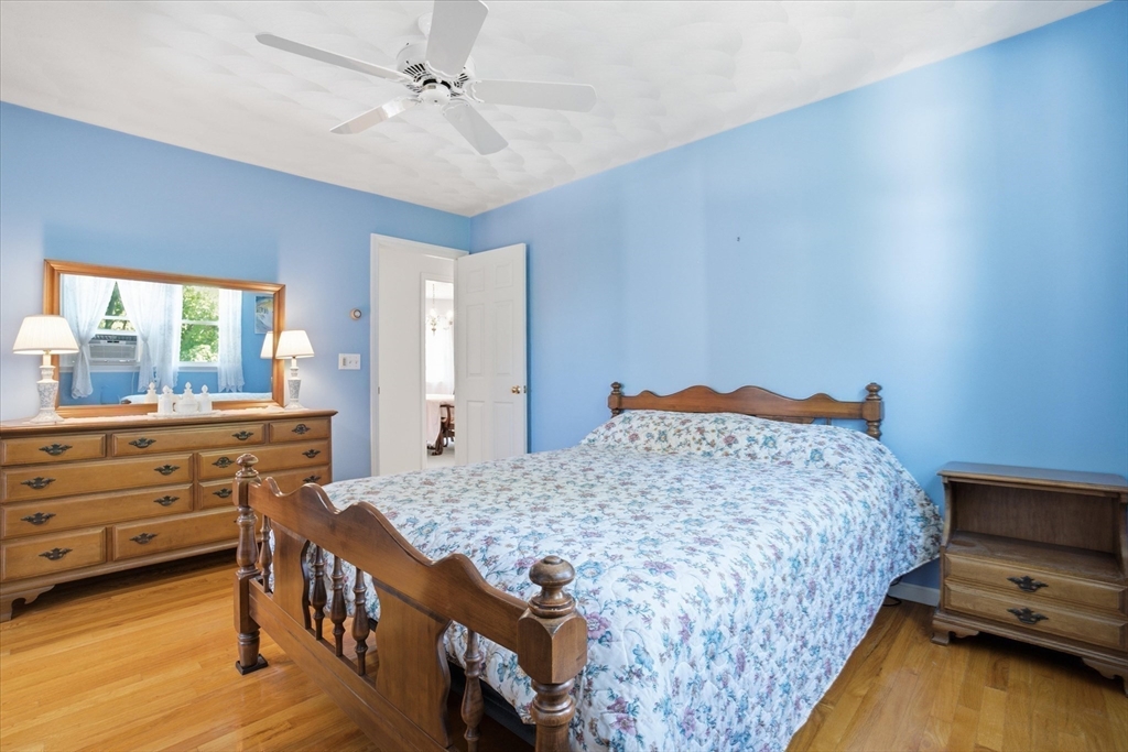 12 Northfield Property Photo 19