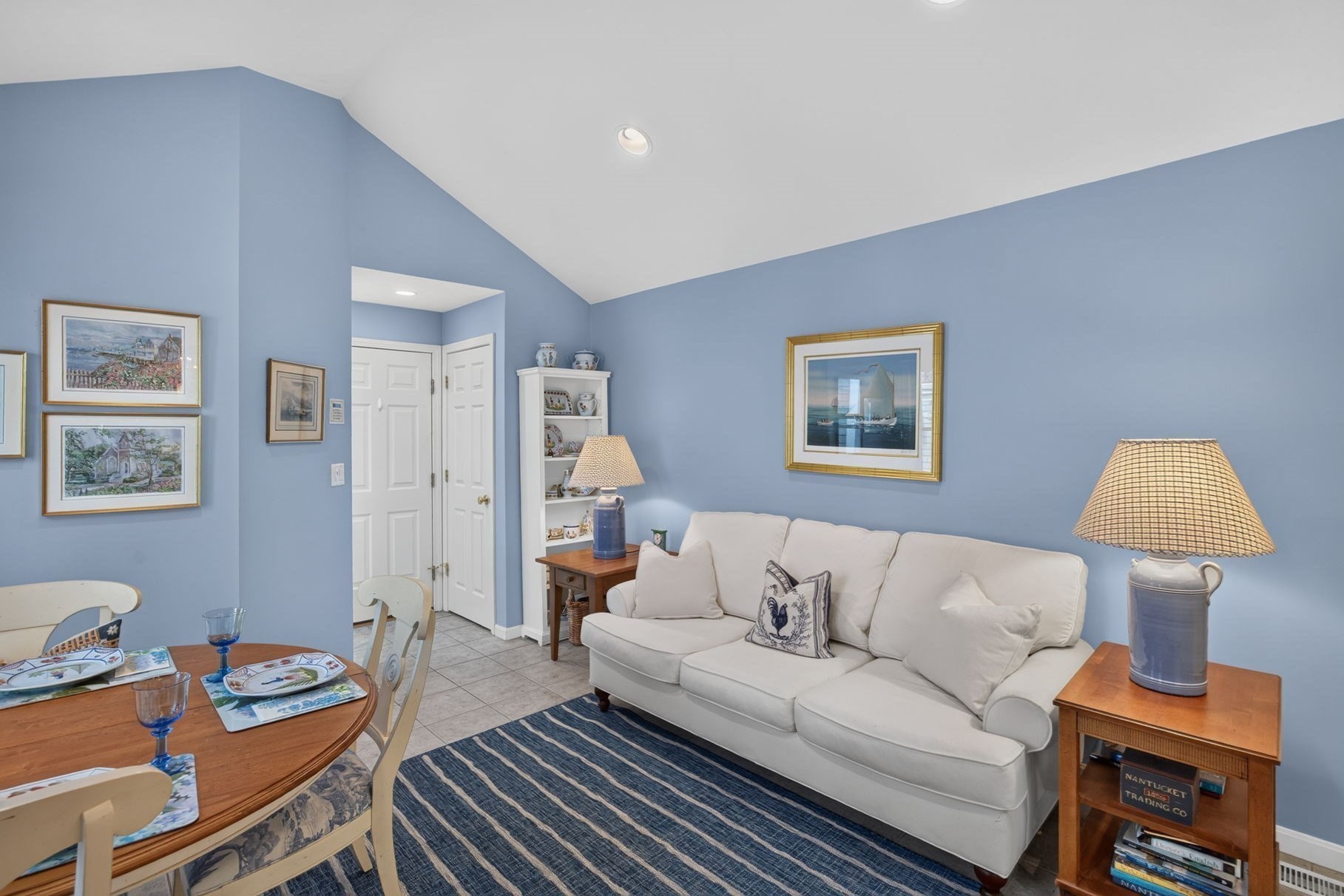 8 Latham Wood # 8 Property Photo 11