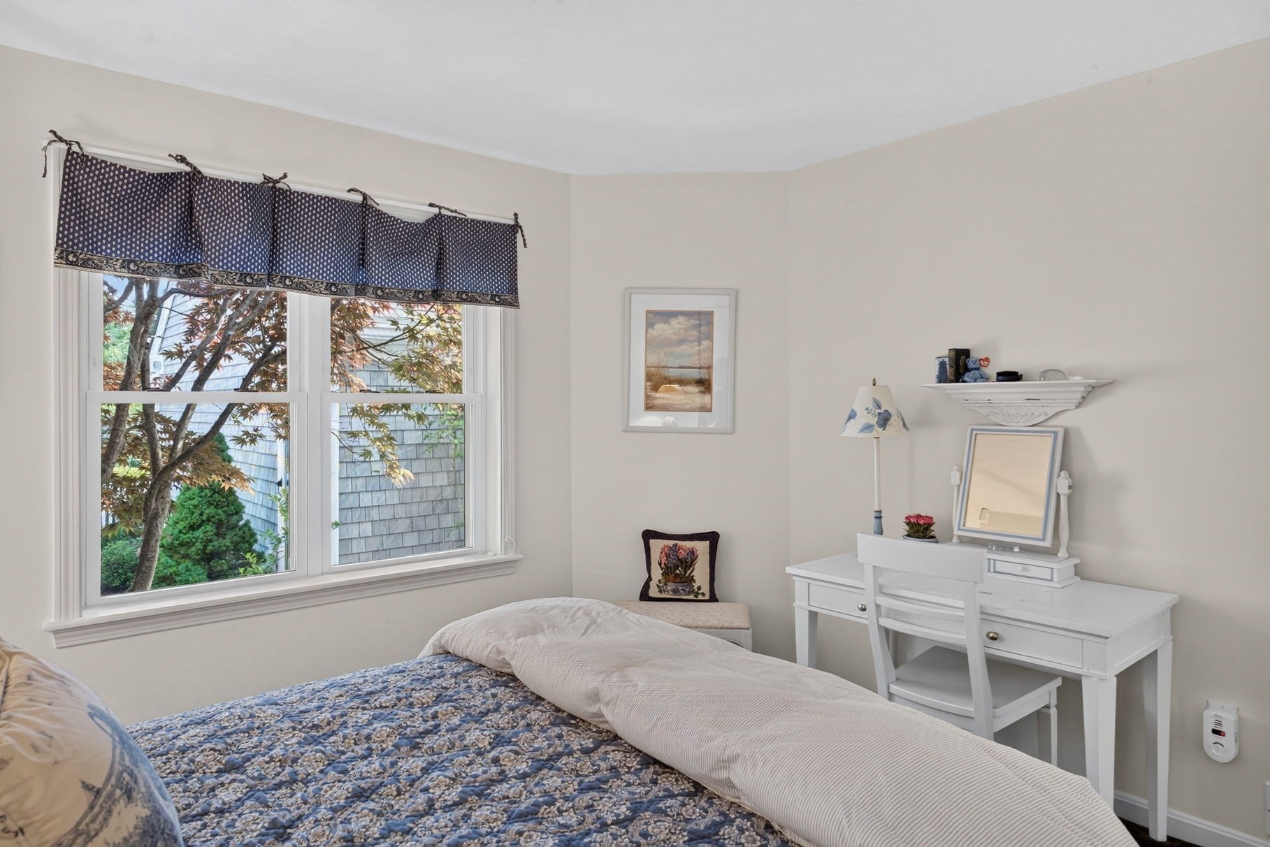 8 Latham Wood # 8 Property Photo 15