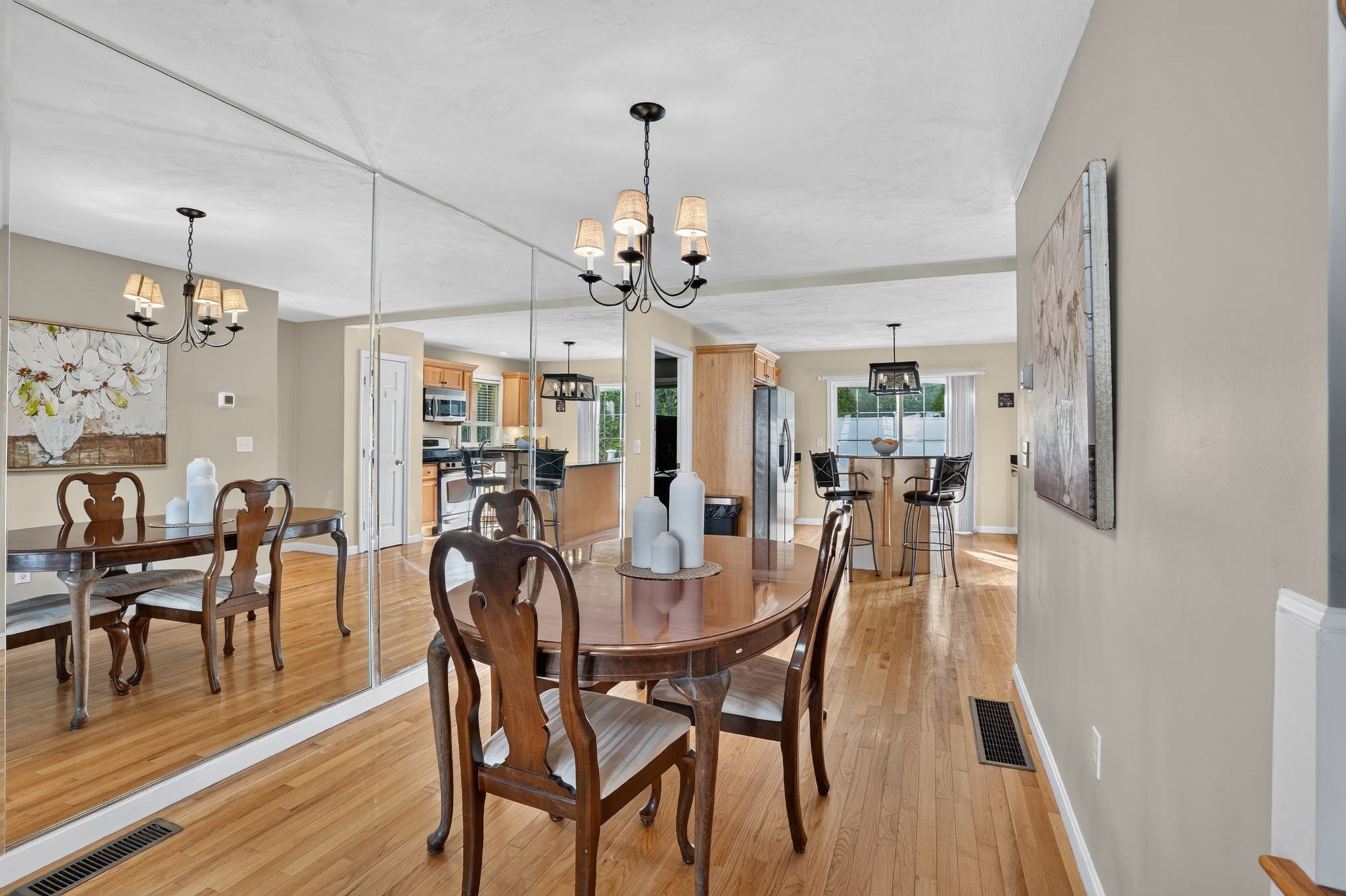 1 Tanglewood Park Dr # 1 Property Photo 7