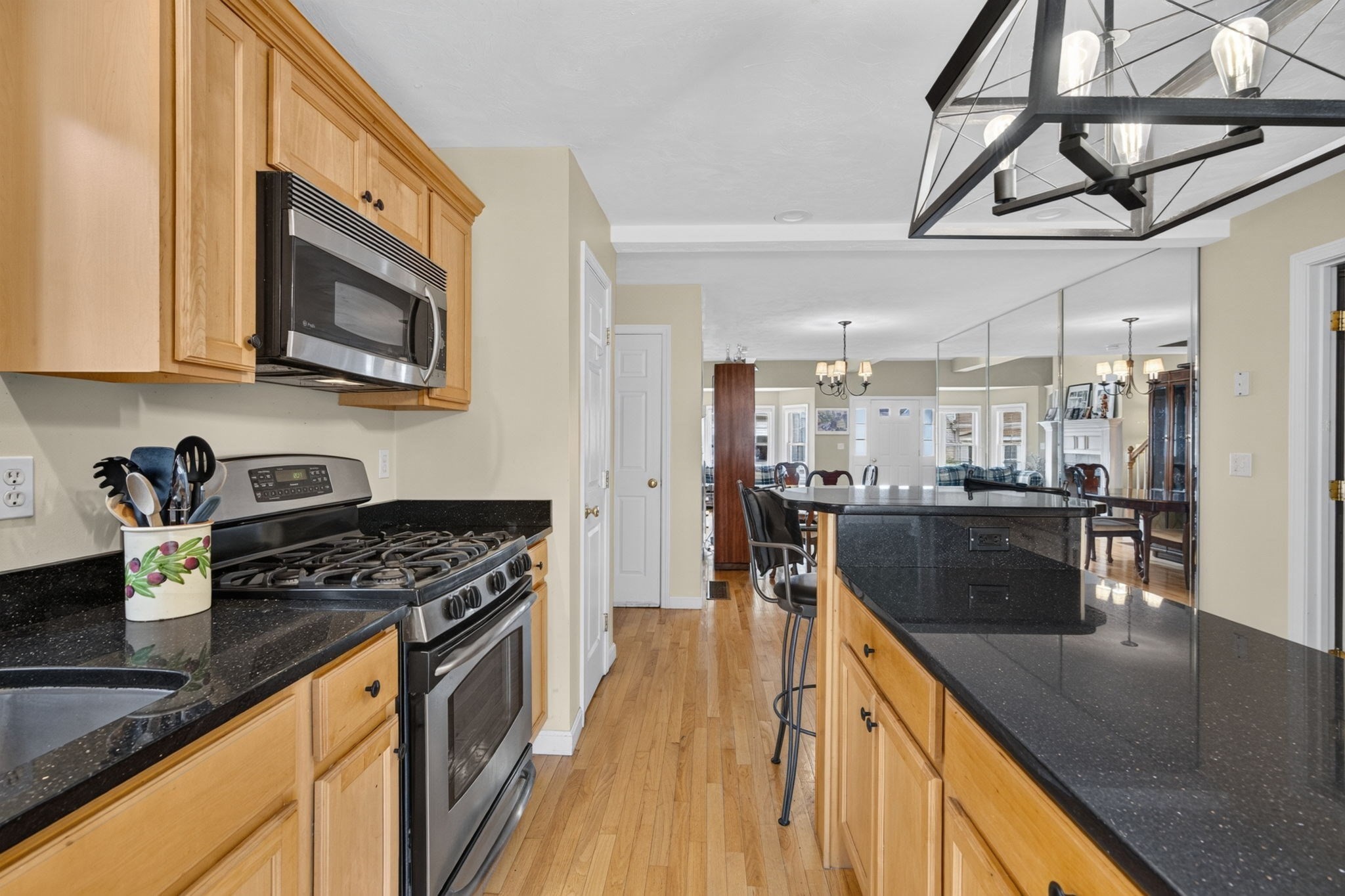 1 Tanglewood Park Dr # 1 Property Photo 13