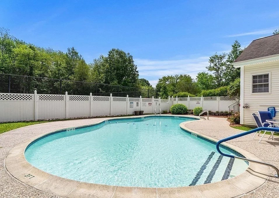 1 Tanglewood Park Dr # 1 Property Photo 35