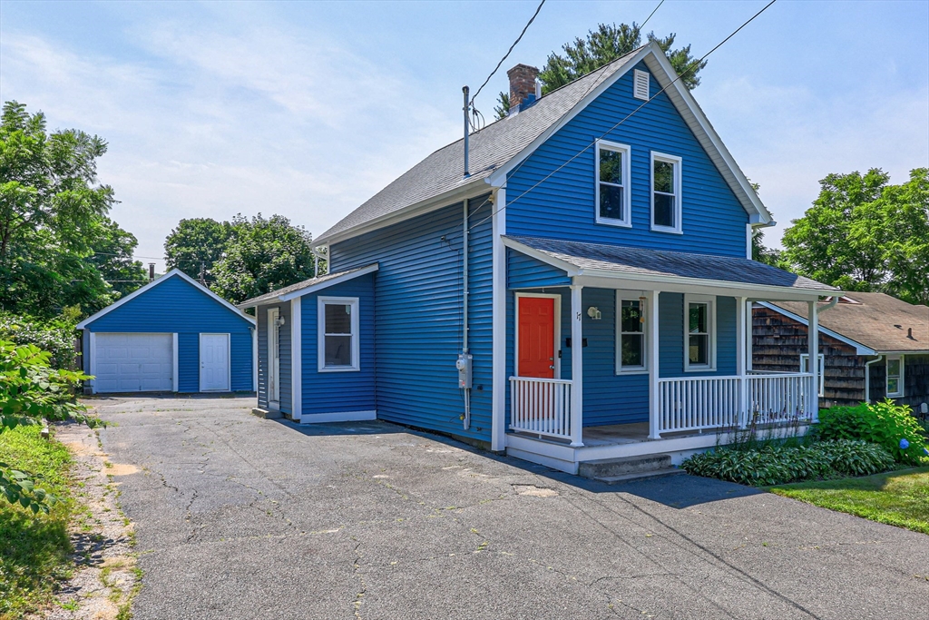 17 Temple St Property Photo 1