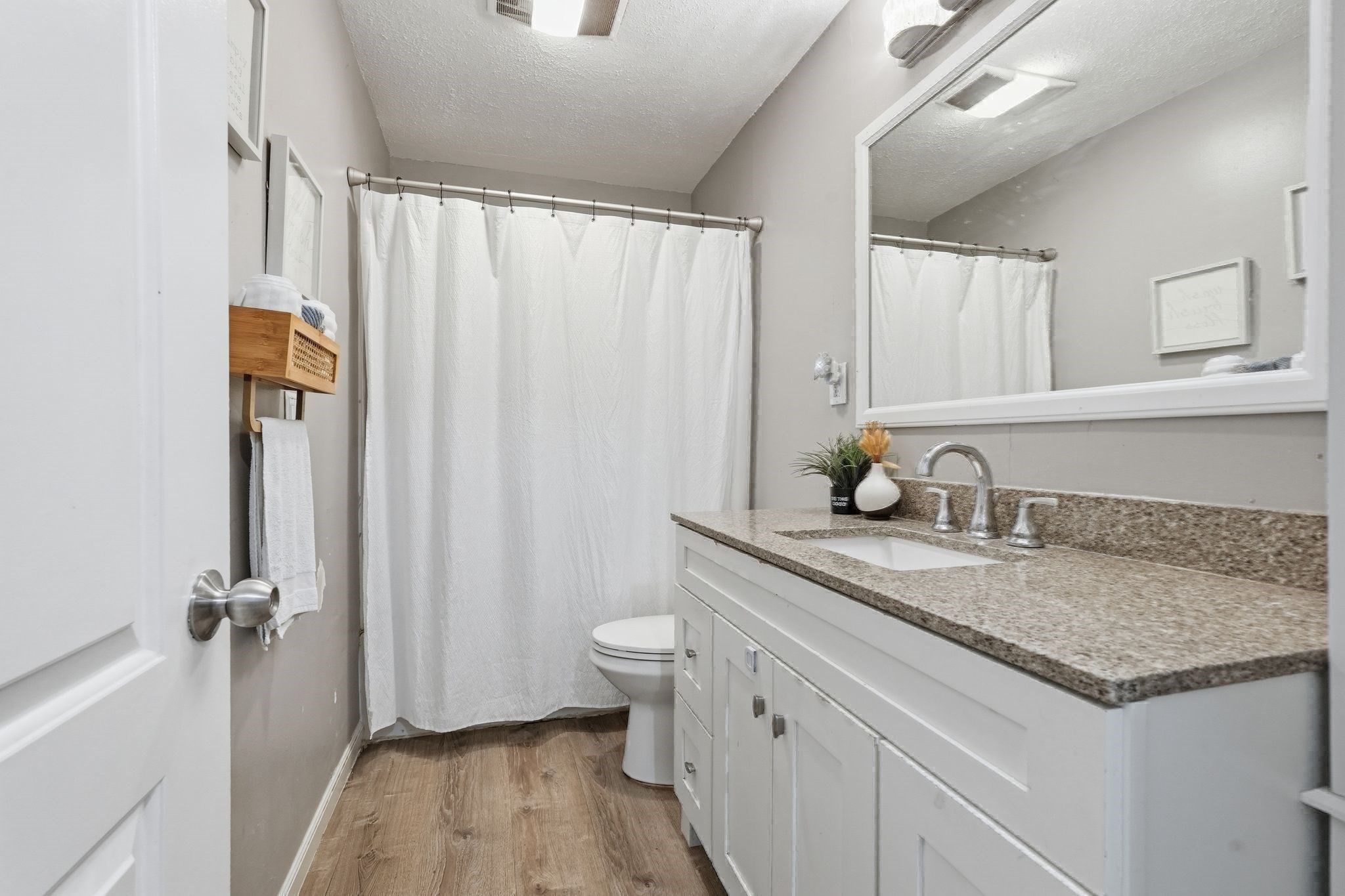 170 E Hadley # 23 Property Photo 17