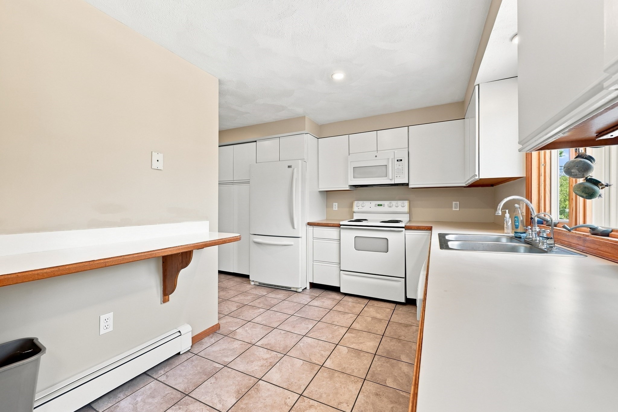 198 Elm Street # 198 Property Photo 10
