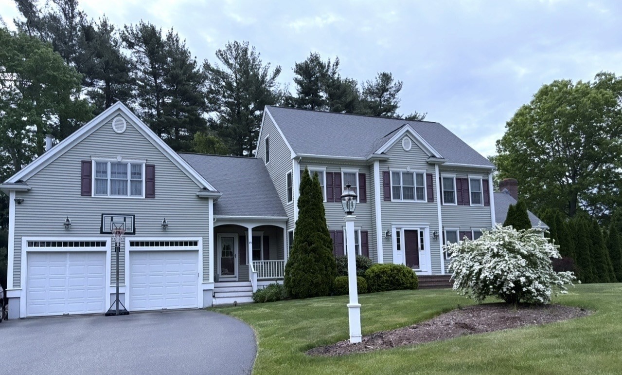 49 Lantern Ln Property Photo 1