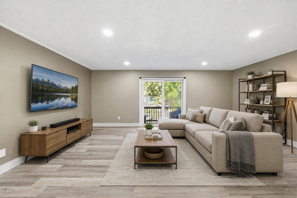17 Thayer Pond Dr. # 5 Property Photo 1